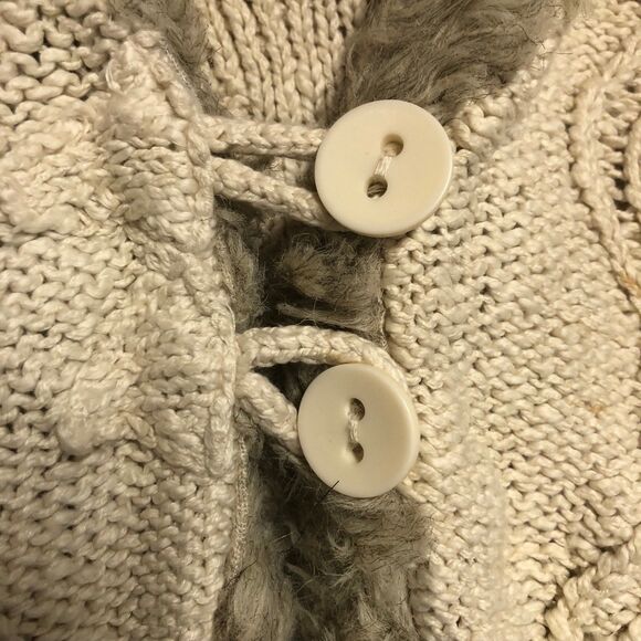 Old Navy Faux Fur Trimmed Hooded Vest, Cable Knit, 2 Button Hoodie SZ Junior L - Picture 4 of 8